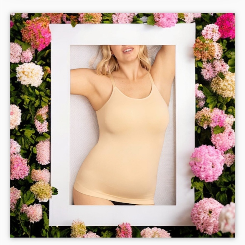 Women’s Secret Fusion Beige Sculpting -Seamless Tank -Sz M -Never Worn NWOT